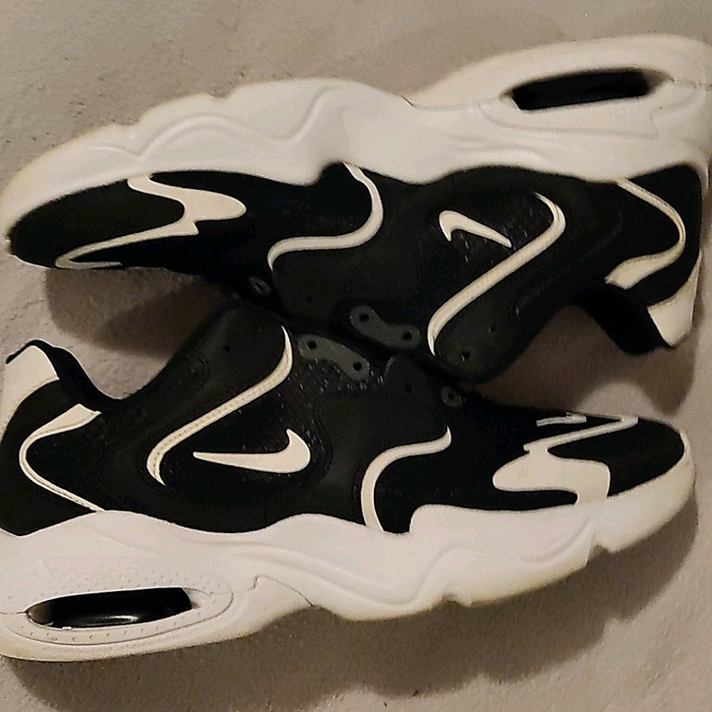 Air max ventage nikes from early 90s